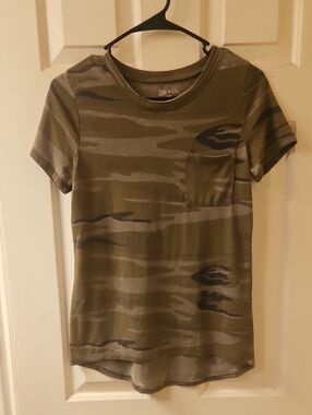 Zoe + Liv Green Camo Pocket Tee